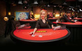 Papan peringkat turnamen mingguan Quick Bet menampilkan posisi pemain dan progres bonus